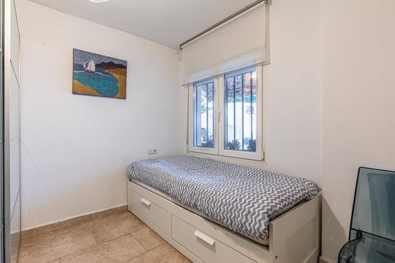 Beachfront Bliss: Apartamento A Pie De Playa 알리칸테 외부 사진